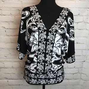White House Black Market Short Wide Sleeve Blouse